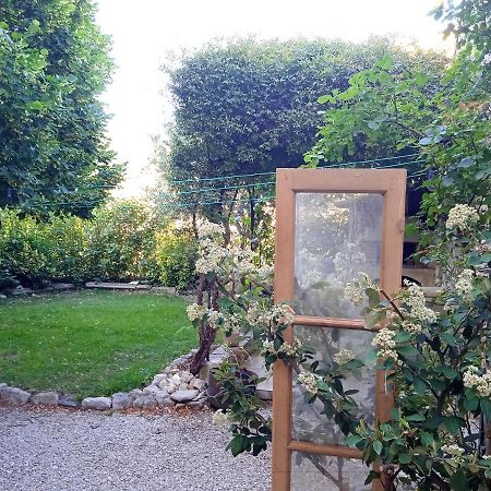 Méthamis Chambre D'Hotes Face Au Lavoir מראה חיצוני תמונה