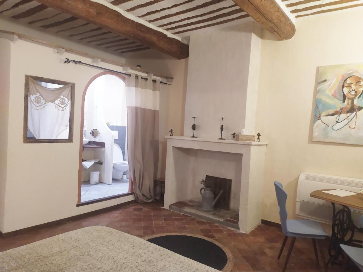 Méthamis Chambre D'Hotes Face Au Lavoir מראה חיצוני תמונה