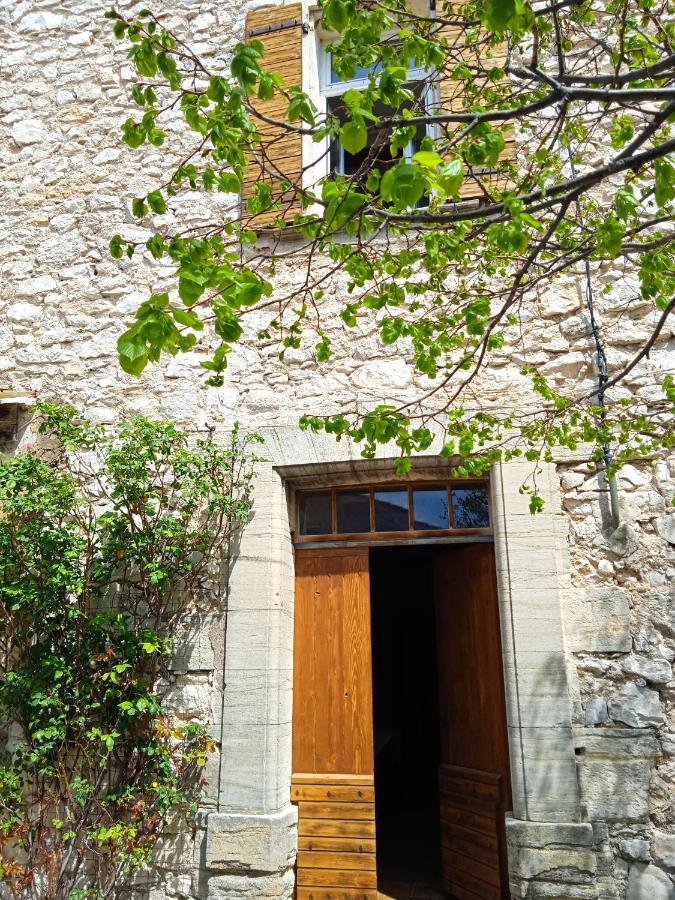 Méthamis Chambre D'Hotes Face Au Lavoir מראה חיצוני תמונה
